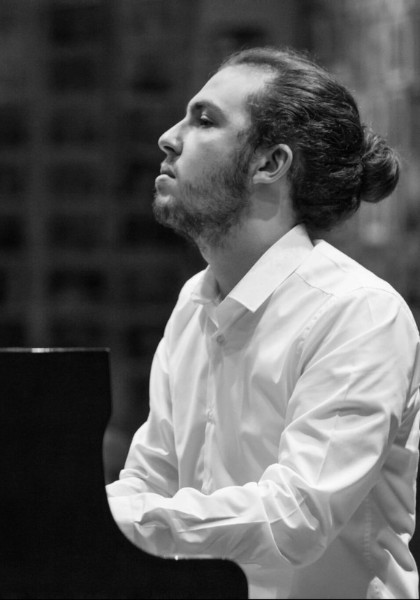 Salvador Sanchez piano recital