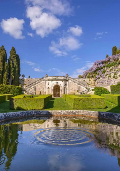 Visiting La Foce’s gardens with author Katia Lysy 